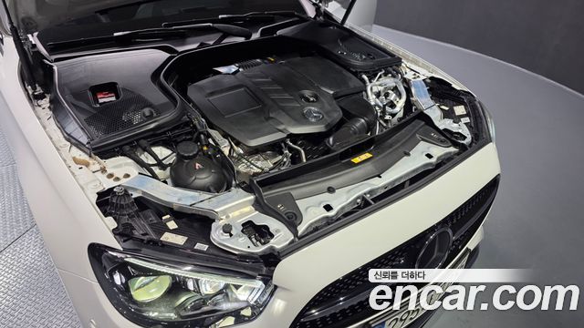 Mercedes-Benz E-Class E220d 4MATIC AMG Line