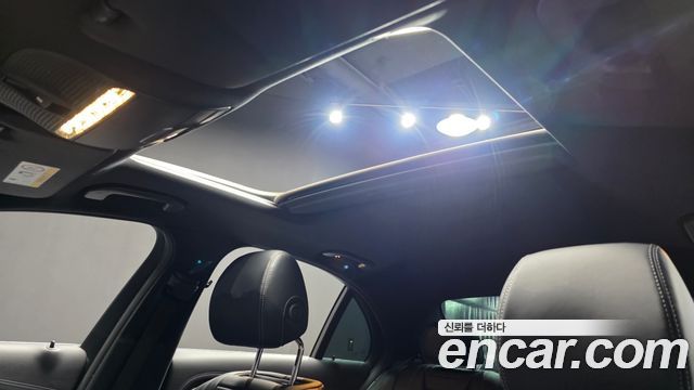 Mercedes-Benz E-Class E220d 4MATIC AMG Line