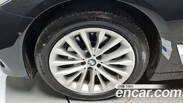 BMW 5-Series 520d Luxury Plus