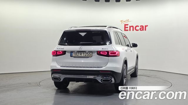 Mercedes-Benz GLB-Class GLB250 4MATIC
