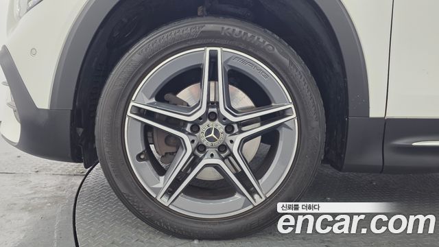 Mercedes-Benz GLB-Class GLB250 4MATIC