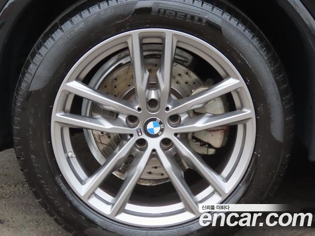 BMW X3 xDrive 20i M sports Online Exclusive Edition