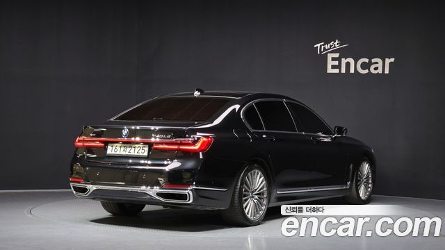 BMW 7-Series 730Ld xDrive Design Pure Excellence