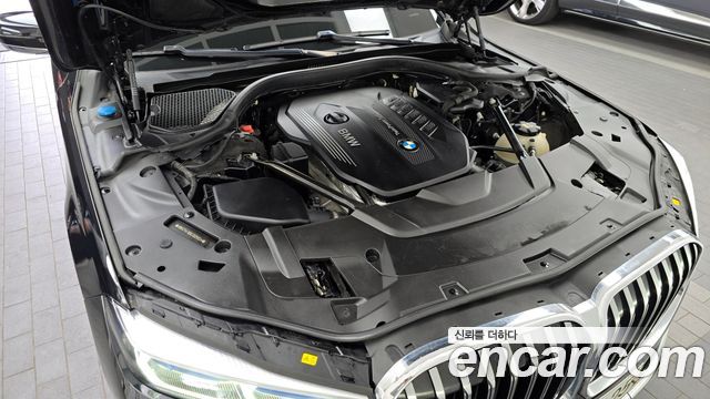 BMW 7-Series 730Ld xDrive Design Pure Excellence
