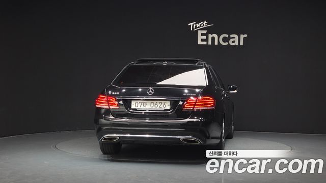 Mercedes-Benz E-Class E350 BlueTec 4MATIC