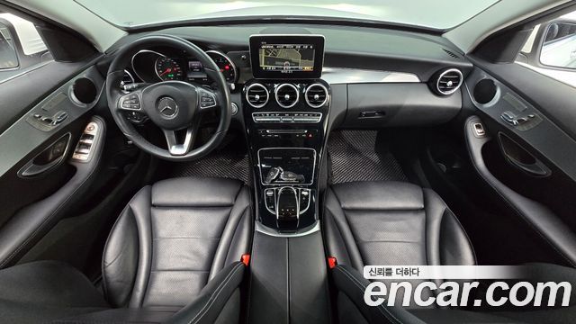 Mercedes-Benz C-Class C200 Avantgarde