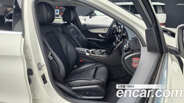Mercedes-Benz C-Class C200 Avantgarde