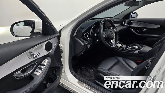 Mercedes-Benz C-Class C200 Avantgarde