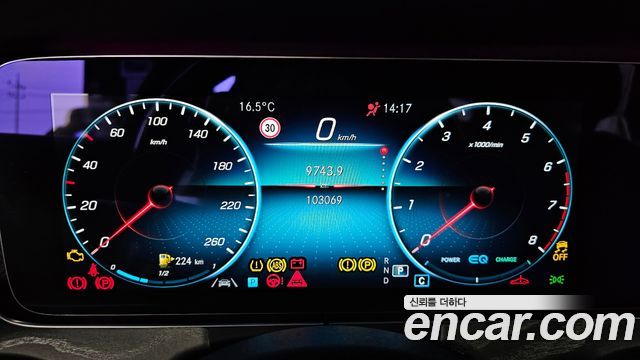 Mercedes-Benz E-Class E350 4MATIC AMG Line