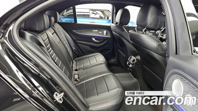 Mercedes-Benz E-Class E350 4MATIC AMG Line