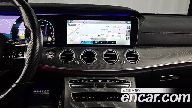 Mercedes-Benz E-Class E350 4MATIC AMG Line
