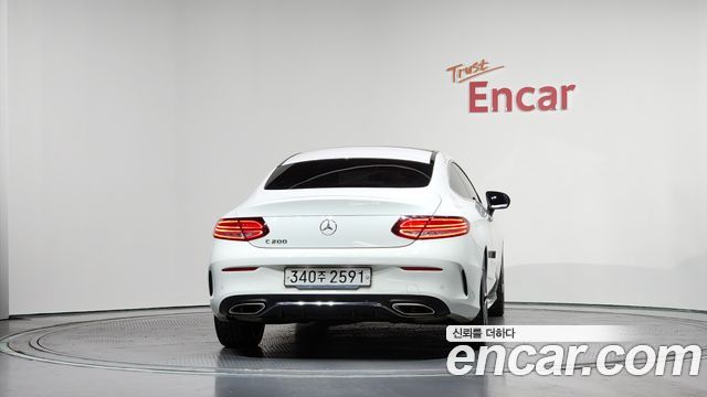 Mercedes-Benz C-Class C200 Coupe