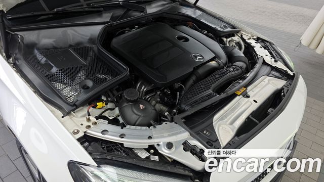 Mercedes-Benz C-Class C200 Coupe