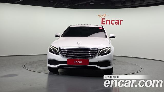 Mercedes-Benz E-Class E220d Exclusive
