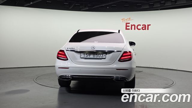 Mercedes-Benz E-Class E220d Exclusive