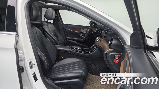 Mercedes-Benz E-Class E220d Exclusive