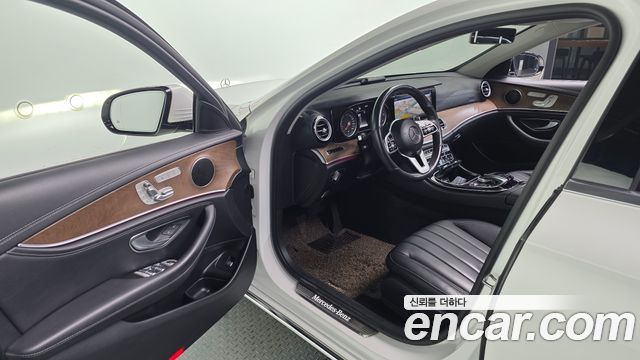 Mercedes-Benz E-Class E220d Exclusive