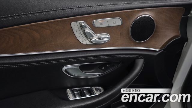 Mercedes-Benz E-Class E220d Exclusive