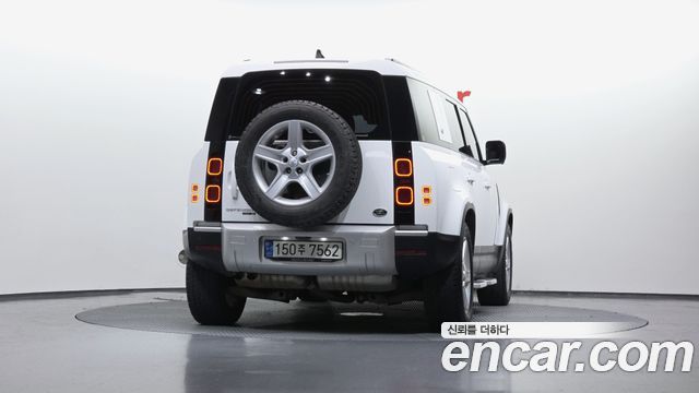 Land Rover Defender 110 D240 SE