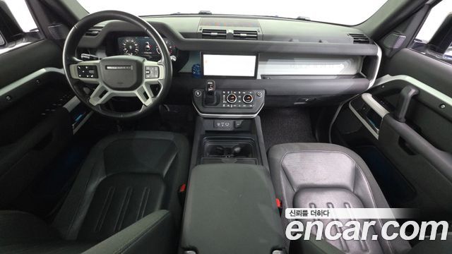 Land Rover Defender 110 D240 SE