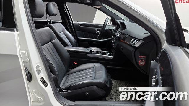 Mercedes-Benz E-Class E220 Bluetec Avantgarde