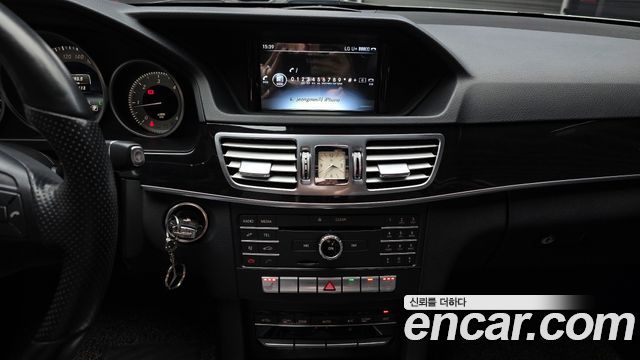 Mercedes-Benz E-Class E220 Bluetec Avantgarde
