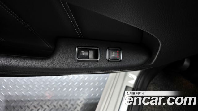 Mercedes-Benz E-Class E220 Bluetec Avantgarde