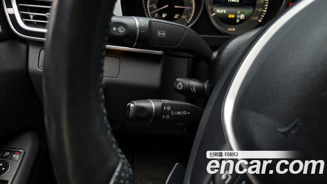 Mercedes-Benz E-Class E220 Bluetec Avantgarde