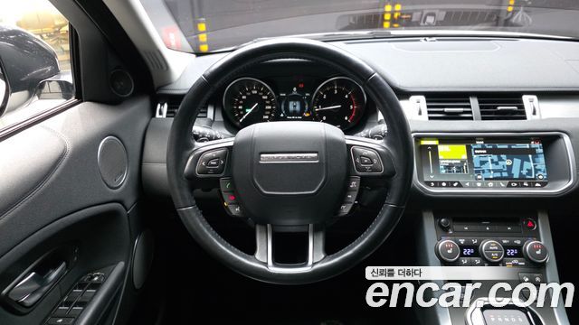 Land Rover Reinjirobeo Ibokeu 2.0 TD4 SE