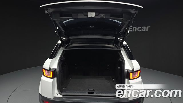 Land Rover Reinjirobeo Ibokeu 2.0 TD4 SE