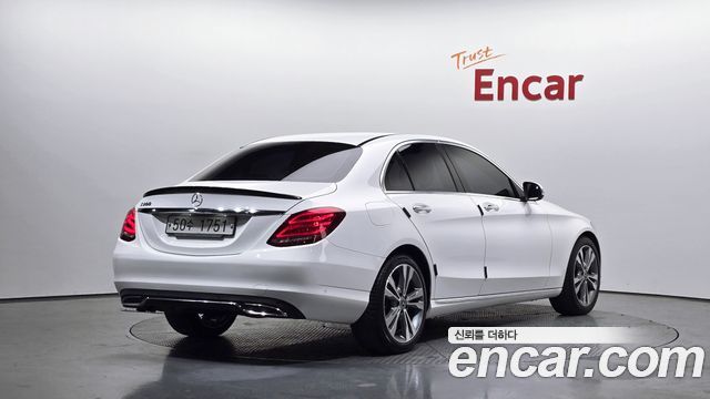 Mercedes-Benz C-Class C200 Avantgarde