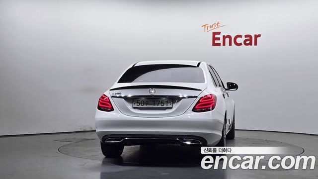Mercedes-Benz C-Class C200 Avantgarde