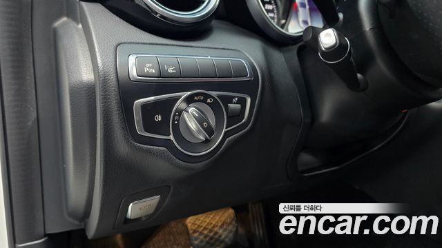 Mercedes-Benz C-Class C200 Avantgarde