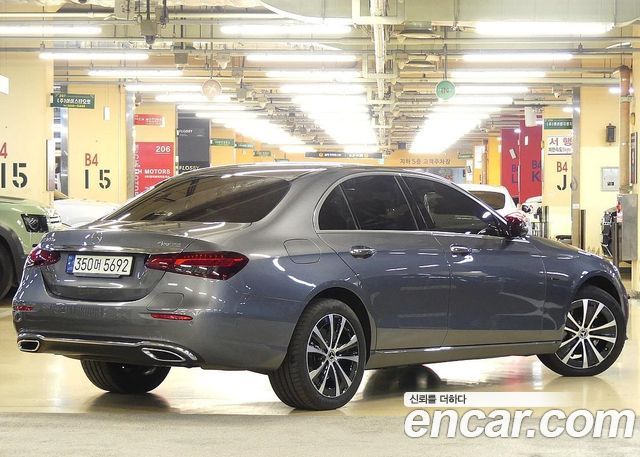 Mercedes-Benz E-Class E300e 4MATIC Exclusive