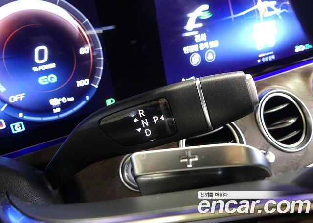 Mercedes-Benz E-Class E300e 4MATIC Exclusive