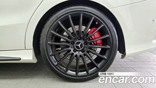 Mercedes-Benz CLA-Class CLA45 AMG 4MATIC