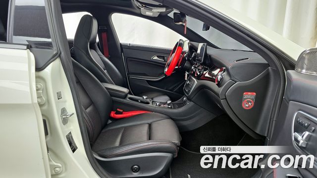 Mercedes-Benz CLA-Class CLA45 AMG 4MATIC