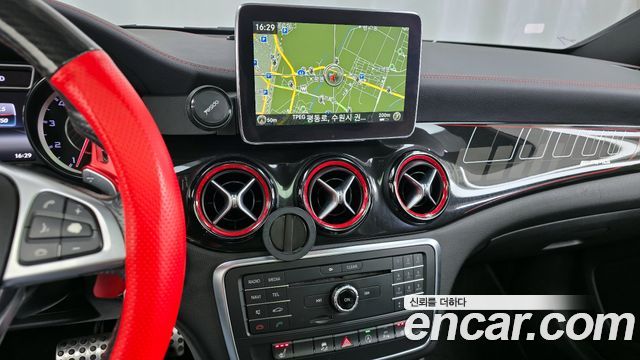 Mercedes-Benz CLA-Class CLA45 AMG 4MATIC