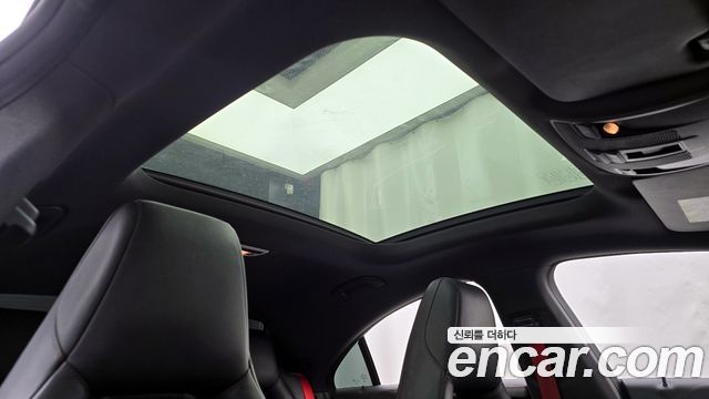 Mercedes-Benz CLA-Class CLA45 AMG 4MATIC