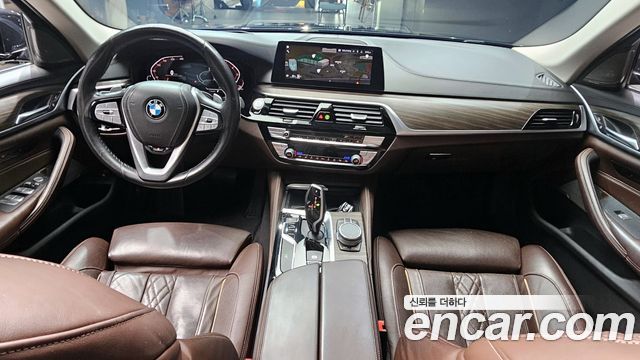BMW 5-Series 530i Luxury Plus
