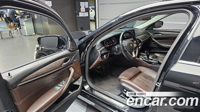 BMW 5-Series 530i Luxury Plus