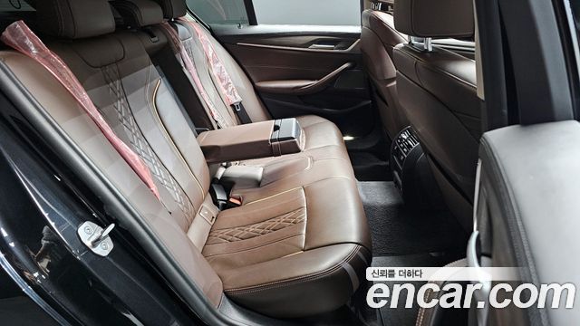 BMW 5-Series 530i Luxury Plus