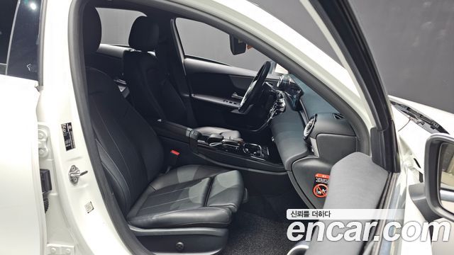 Mercedes-Benz A-Class A220 Hatchback