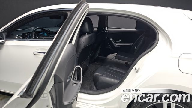 Mercedes-Benz A-Class A220 Hatchback