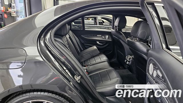 Mercedes-Benz E-Class E350 4MATIC AMG Line Edition