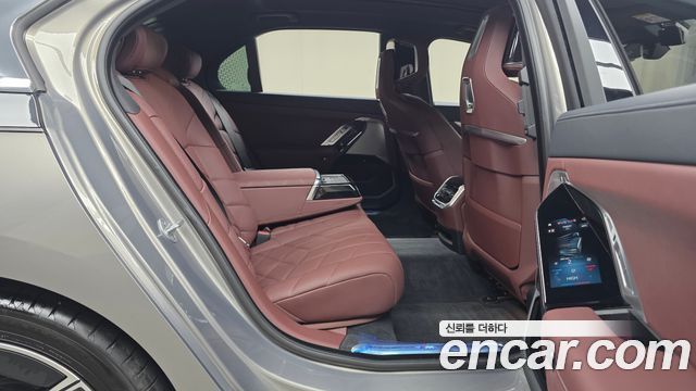 BMW 7-Series 740d xDrive M Sport