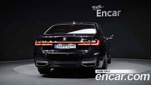 BMW 7-Series 740i M Sport