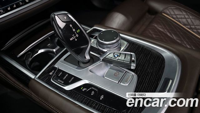 BMW 7-Series 740i M Sport