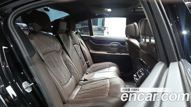 BMW 7-Series 740i M Sport