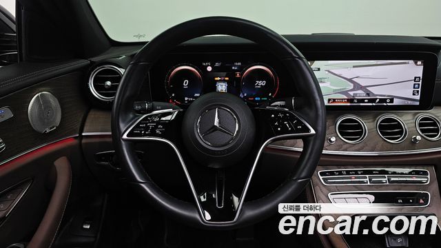 Mercedes-Benz E-Class E220d 4MATIC Exclusive